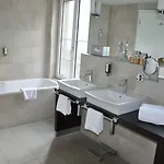 كريبس 4* إنترلاكن